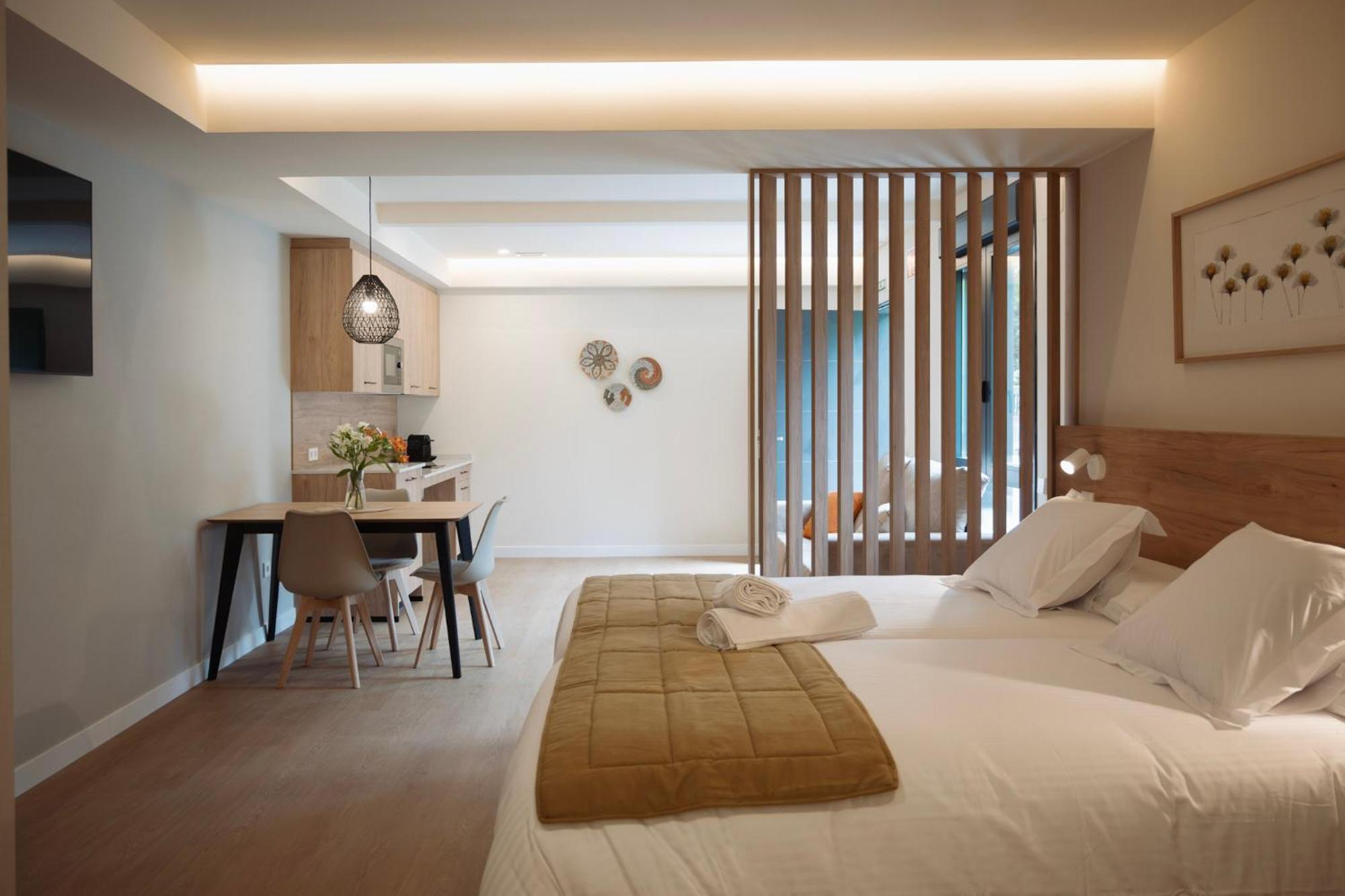 Apartamentos Joaquin Costa Santander Exterior foto